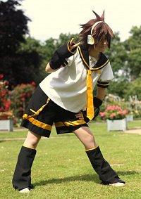 Cosplay-Cover: Sora in Len cosplay