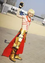 Cosplay-Cover: Gilgamesh [halbe Rüstung]