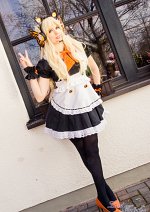 Cosplay-Cover: SeeU (Maid Dress)