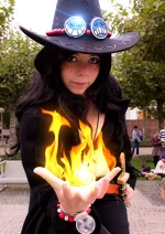 Cosplay-Cover: Portgas D. Ace (First Scene) [female]