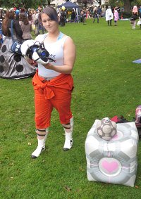 Cosplay-Cover: Chell Johnson (P2)
