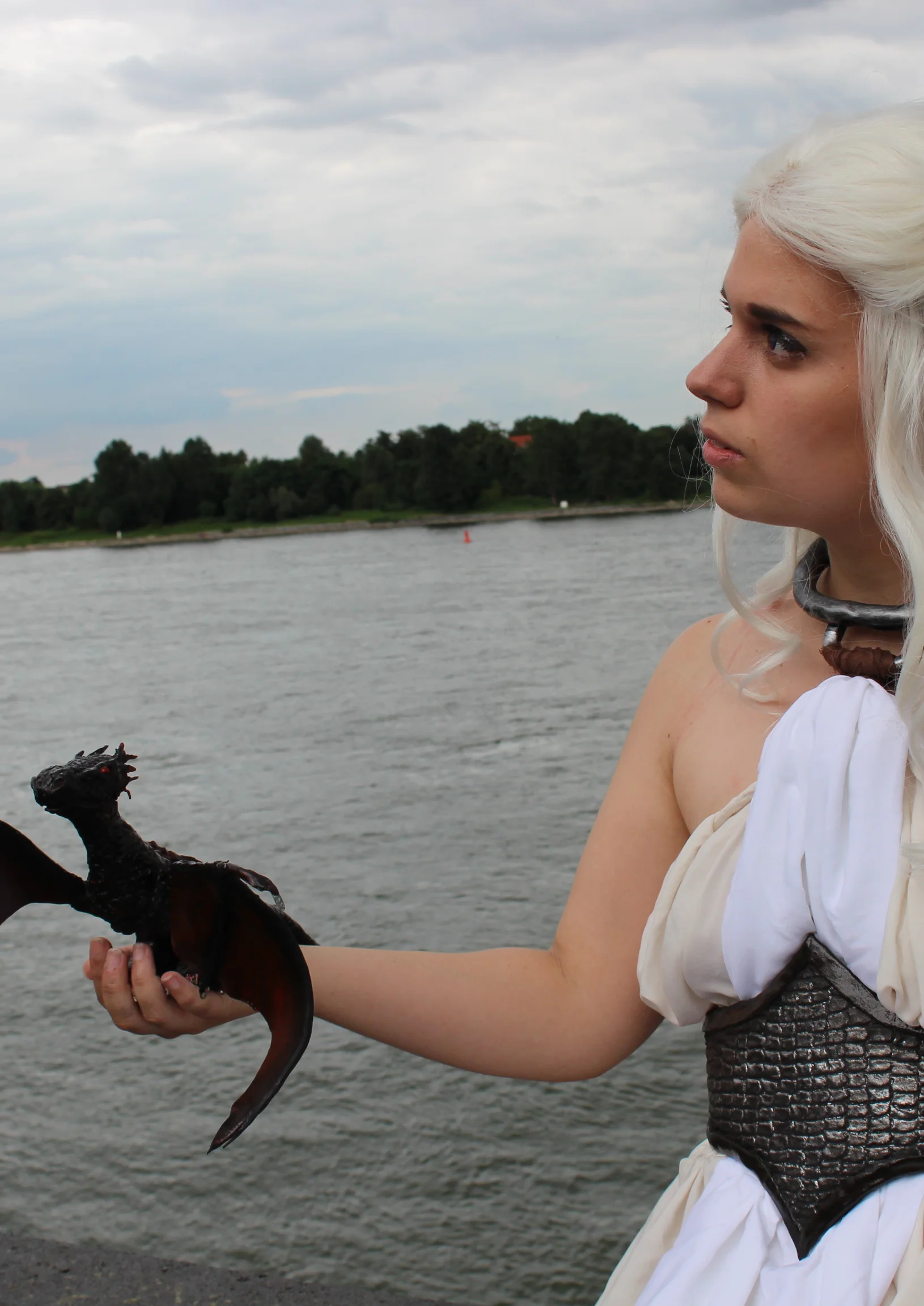 Cosplay-Cover: Daenerys Targaryien (Yunkai)