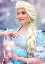 Cosplay-Cover: Elsa (No Flutter Design)