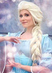 Cosplay-Cover: Elsa (No Flutter Design)