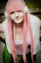 Cosplay-Cover: Megurine Luka [Happy Synthesizer] ♪