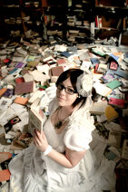 Cosplay-Cover: Hanji Zoe [Bride-style]