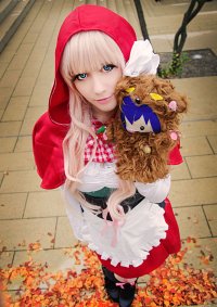 Cosplay-Cover: Sheryl Nome [[Red Riding Hood]]