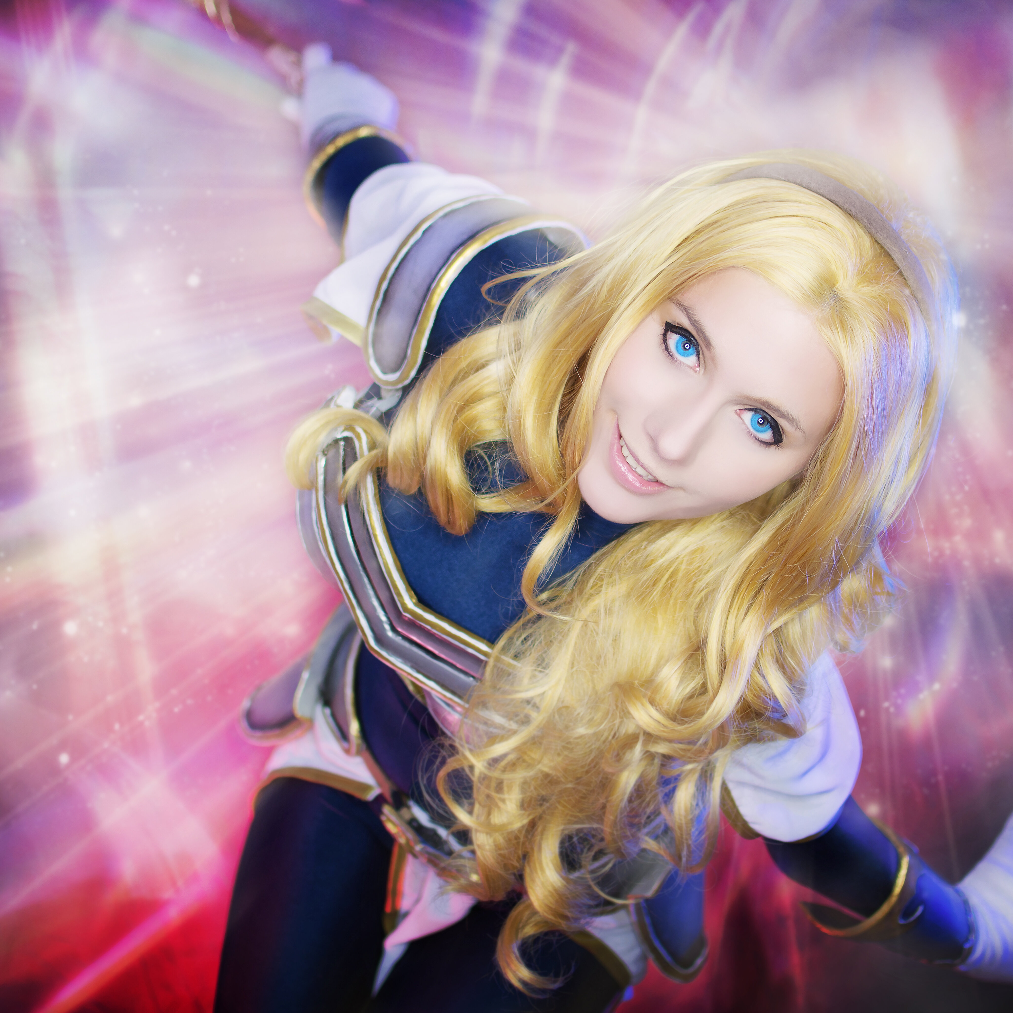 Cosplay: Lux [[Classic Skin]]