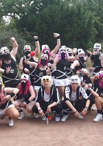 Cosplay-Cover: Team Skull Rüpel (Sonne/Mond)