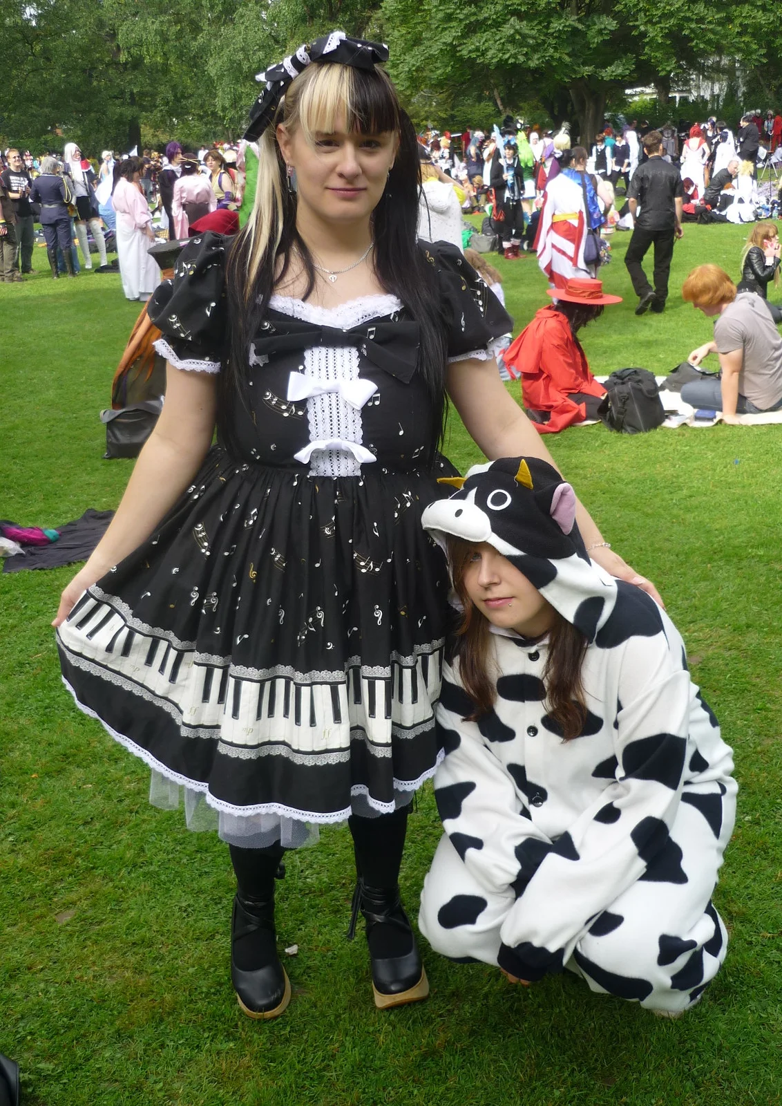 Cosplay-Cover: Klaviertastenkleid