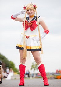 Cosplay-Cover: Super Sailor Moon