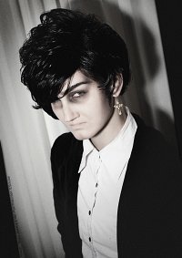 Cosplay-Cover: Tall Goth || Michael