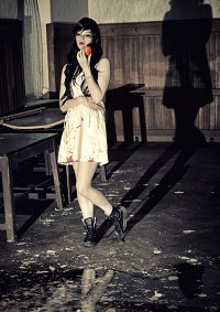 Cosplay-Cover: Undead Snow White