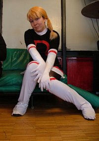 Cosplay-Cover: Cassidy [Team Rocket, bessere Hälfte]