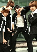 Cosplay-Cover: Junsu [Schuluniform]