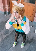 Cosplay-Cover: Kagamine Rin [Juvenile]