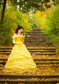 Cosplay-Cover: Belle [Yellow Ball Gown]