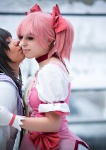 Cosplay-Cover: Madoka Kaname [Puella Magi]