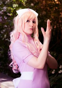 Cosplay-Cover: Sheryl Nome (Nurse)