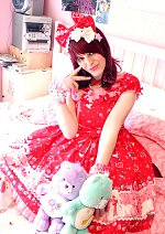 Cosplay-Cover: Cherry Berry Bunny (Angelic Pretty)