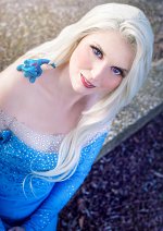 Cosplay-Cover: Elsa von Arendelle [Traveldress] Frozen 2