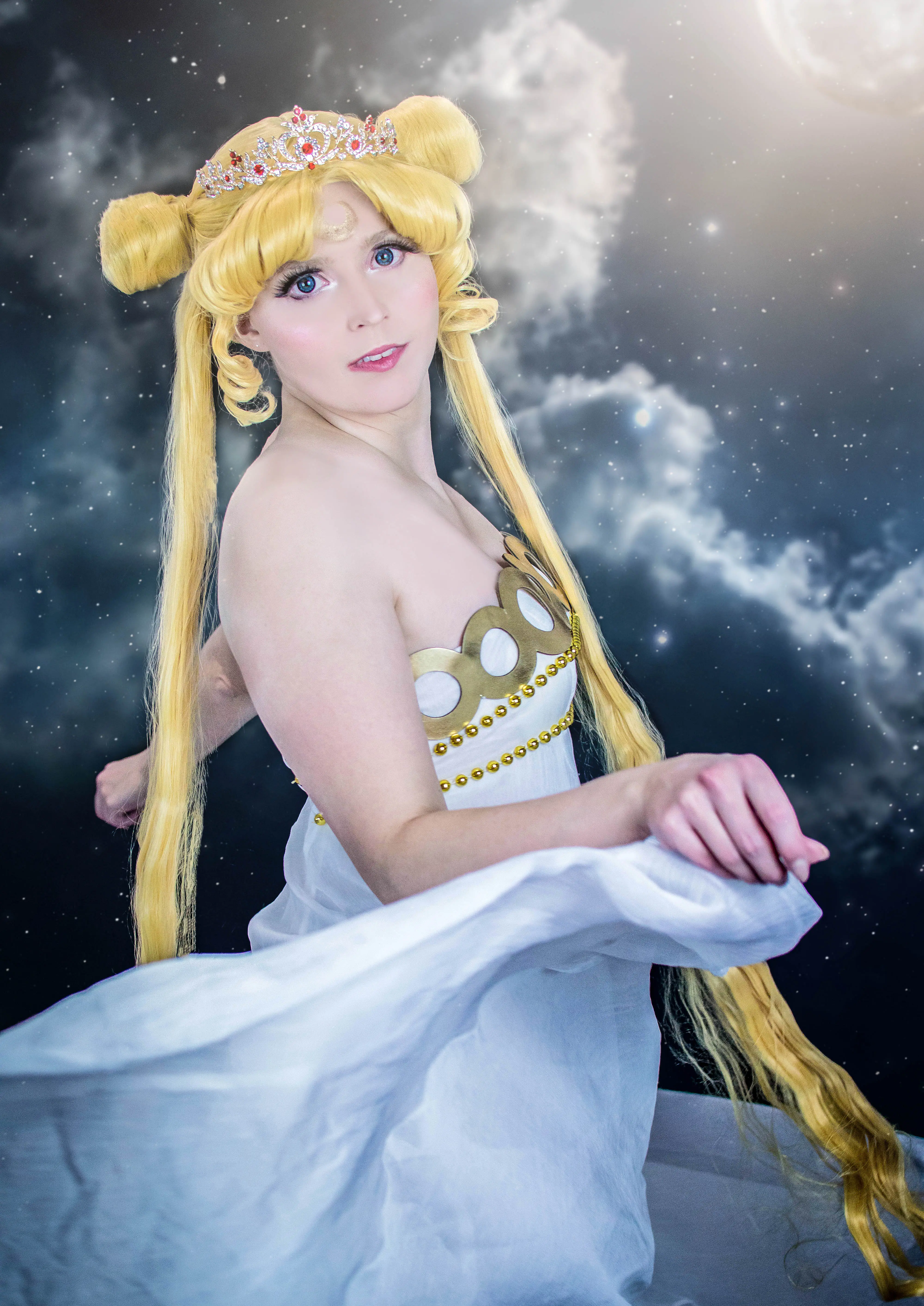 Cosplay-Cover: Neo Queen Serenity