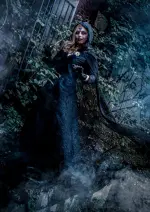 Cosplay-Cover: Bela Dimitrescu