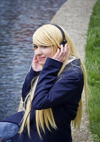 Cosplay-Cover: Tsumugi Kotobuki [Schuluniform]