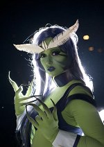 Cosplay-Cover: Doom & Gloom Girl (green)