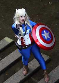 Cosplay-Cover: Lady Captain America