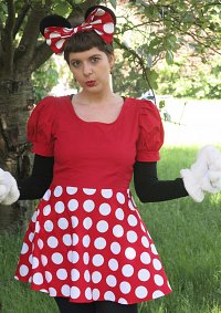 Cosplay-Cover: Minnie Mouse (menschliche Version)