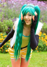 Cosplay-Cover: Miku Hatsune (Happy Synthesizer)