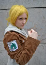 Cosplay-Cover: Annie Leonhardt