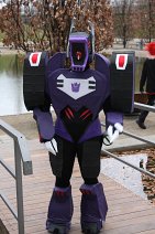 Cosplay-Cover: Shockwave