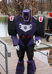Cosplay-Cover: Shockwave