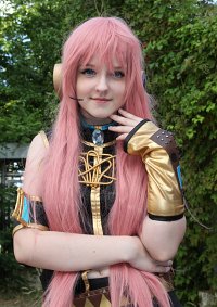 Cosplay-Cover: Luka Megurine