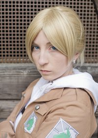 Cosplay-Cover: Annie Leonhardt [Military Police]