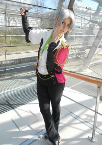 Cosplay-Cover: Victor Nikiforov - Stay Close to Me
