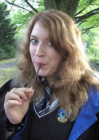 Cosplay-Cover: Ravenclaw Schülerin