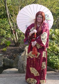 Cosplay-Cover: weinroter Yukata