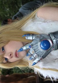 Cosplay-Cover: Elina