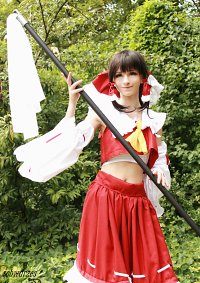 Cosplay-Cover: Reimu Hakurei