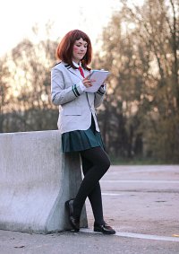 Cosplay-Cover: Ochako Uraraka (School Uniform)