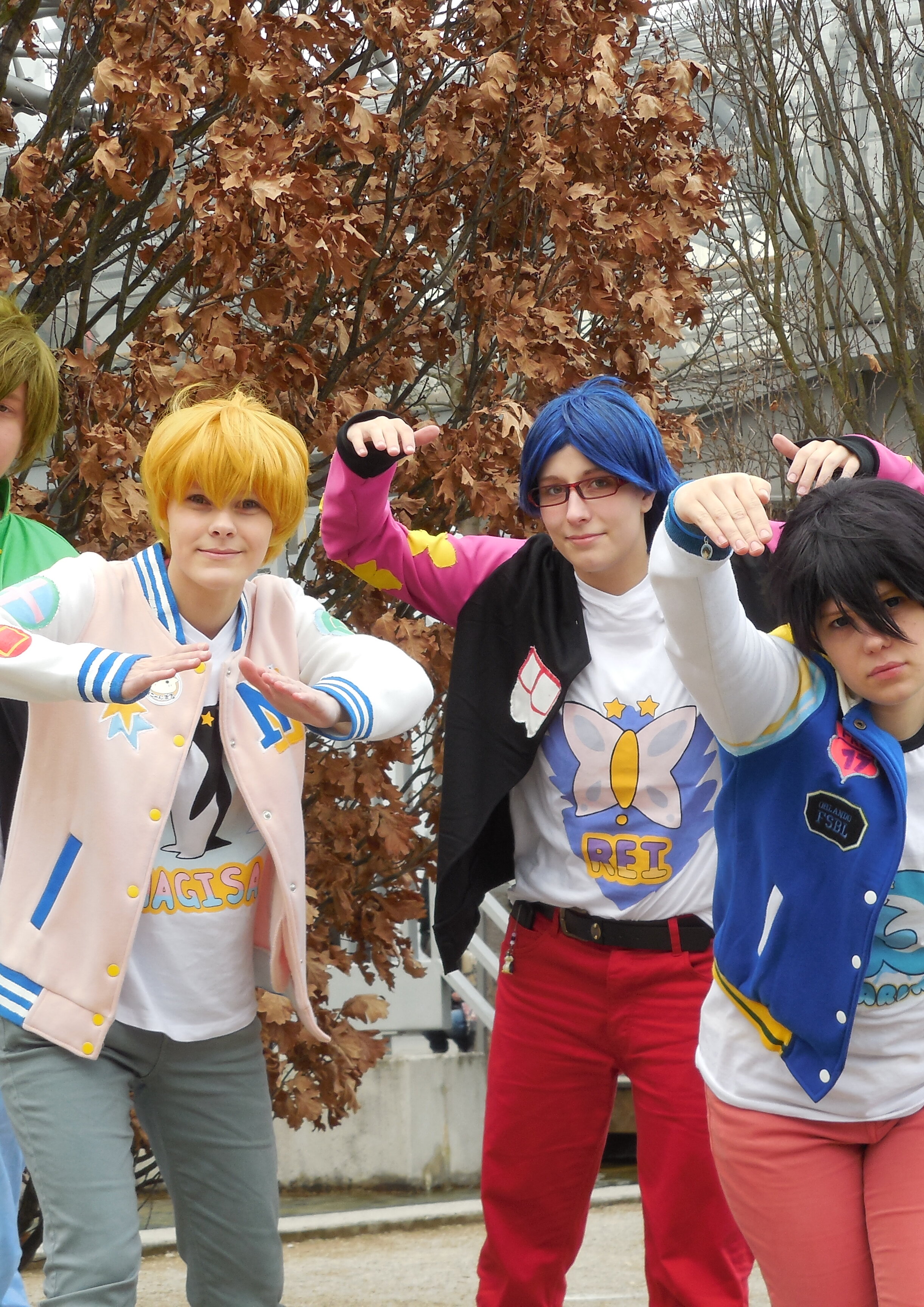 Cosplay-Cover: Ryugazaki Rei (Disco-Outfit)