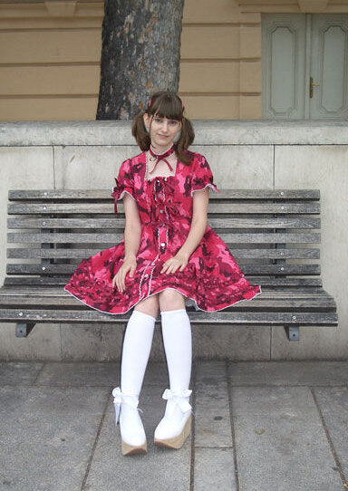 Cosplay-Cover: Meta Pink Punkma Lolita