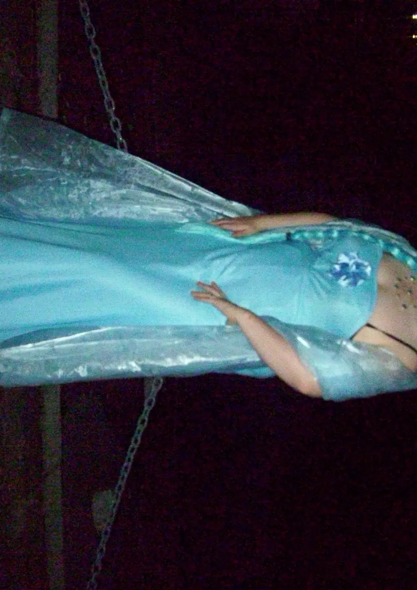 Cosplay-Cover: Vivi ( Abendkleid )
