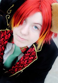 Cosplay-Cover: Pierce Villiers (Versammlung)