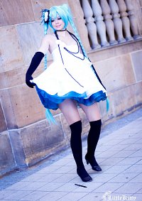 Cosplay-Cover: Hatsune Miku [Camellia]