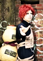 Cosplay-Cover: gaara-schwarzer anzug