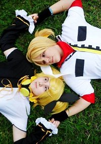 Cosplay-Cover: Kagamine Len [Super Hero]